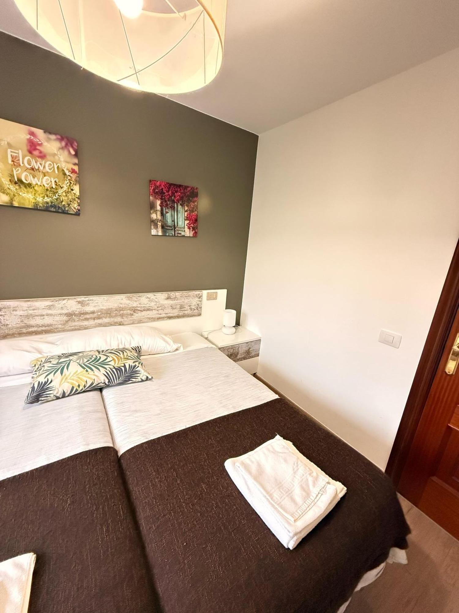 Apartamentos Portolux Portomarin Luaran gambar