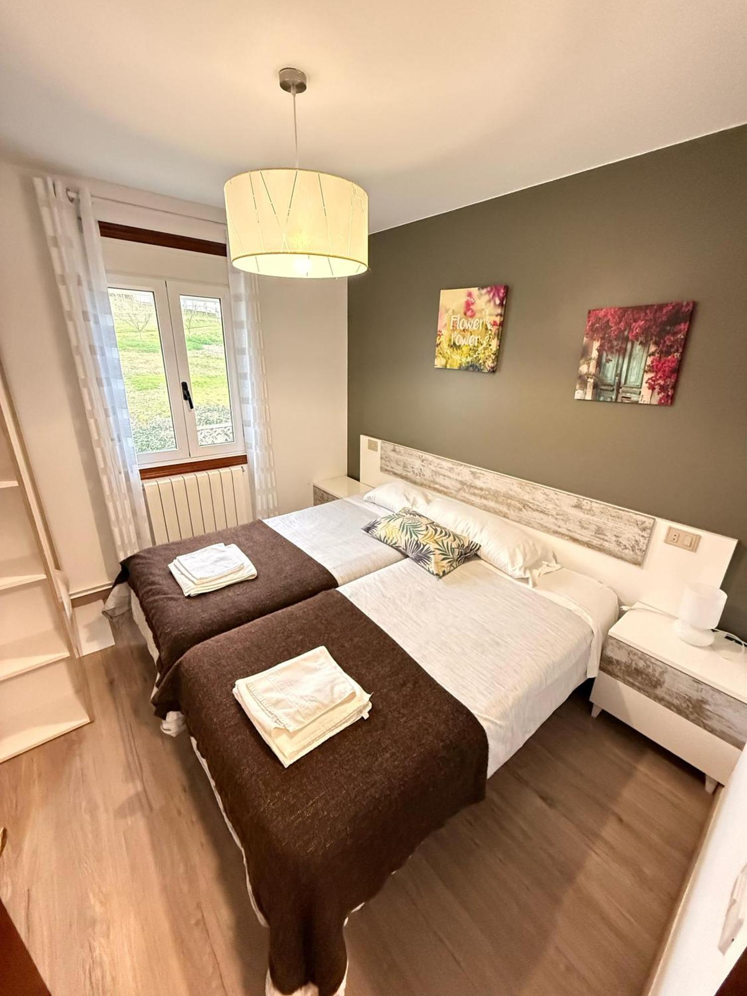 Apartamentos Portolux Portomarin Luaran gambar