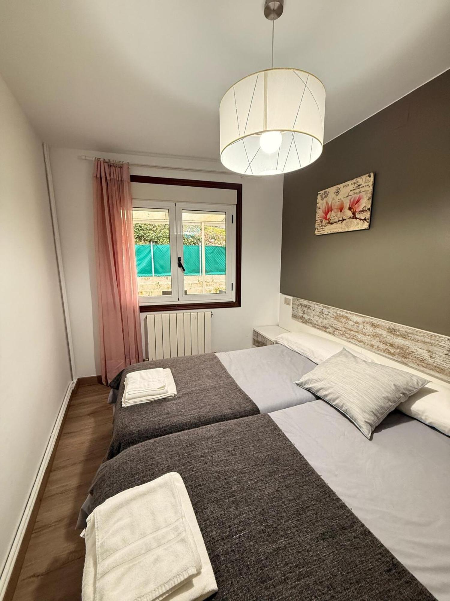 Apartamentos Portolux Portomarin Luaran gambar